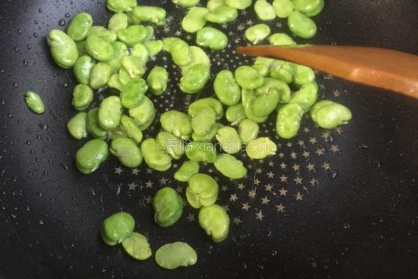 肉沫蚕豆鲜香蝴蝶面的做法图解3
