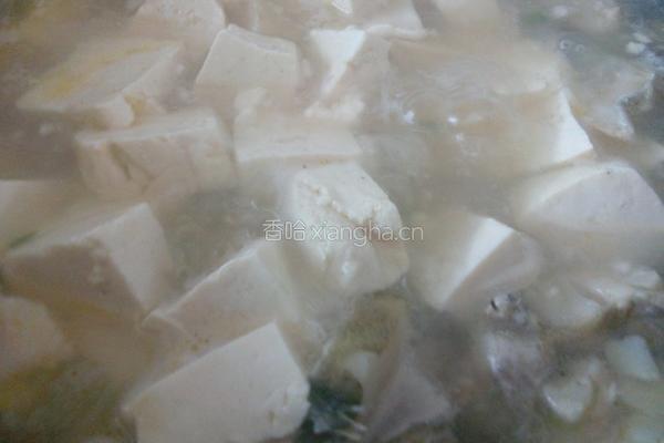 砂锅鳕鱼豆腐汤的做法图解6