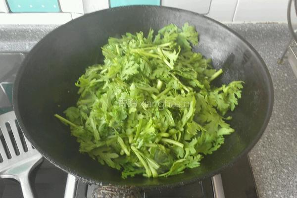 蒜香炒茼蒿的做法图解3