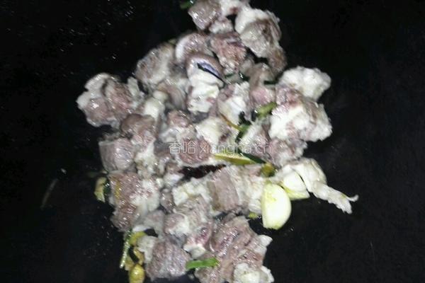 萝卜牛腩的做法图解4