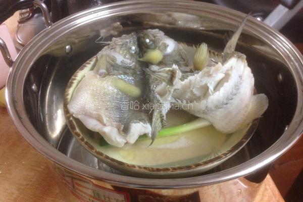 清蒸鲈鱼的做法图解8