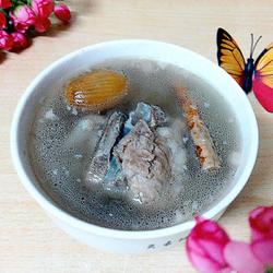 五指毛桃煲筒骨汤的做法[图]