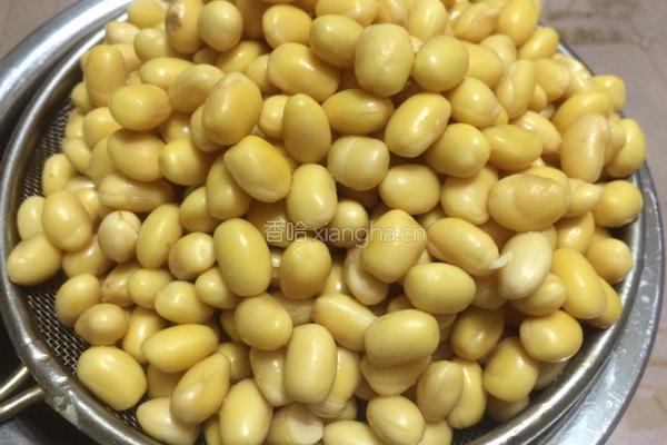 椒盐酥黄豆的做法图解2