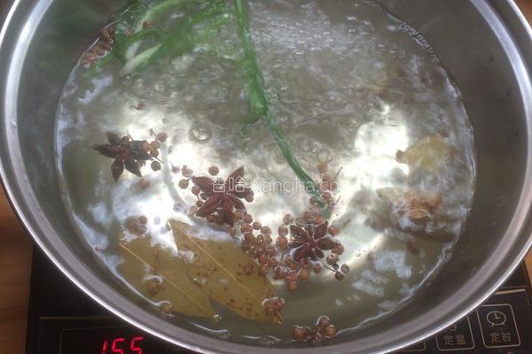 泡椒凤爪的做法图解4