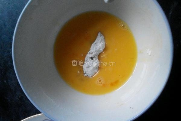 面包糠鸡腿的做法图解4