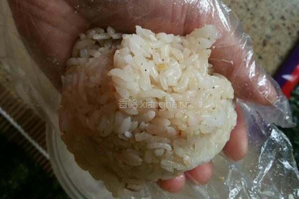紫菜包饭的做法图解3