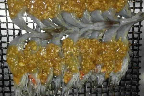 烤蒜蓉开边虾的做法图解3