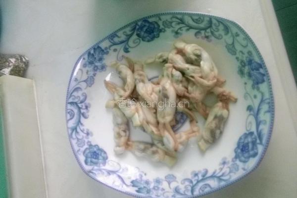 韭菜炒蛏子的做法图解2