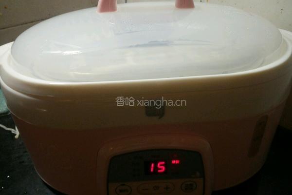 海参（球参）鱼胶养生汤的做法图解6