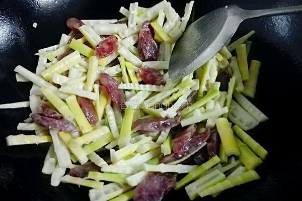 野笋炒腊肠的做法图解6