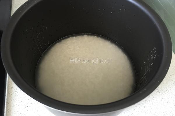 五花肉焖饭的做法图解6