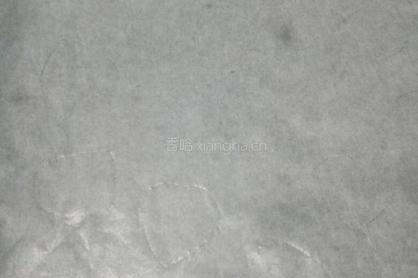 手绘草莓蛋糕卷的做法图解2