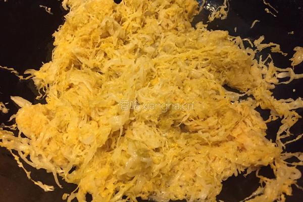 酸菜炖大骨头的做法图解6