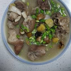 板粟炖猪脚的做法[图]
