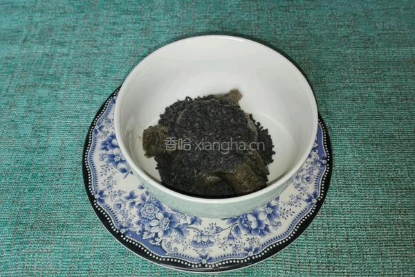 黑芝麻大汤圆的做法图解2
