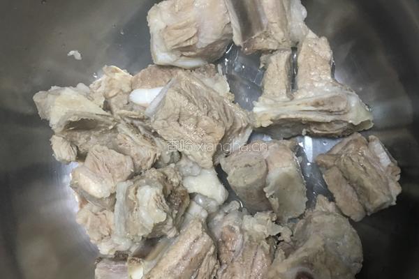 本帮红烧排骨的做法图解1