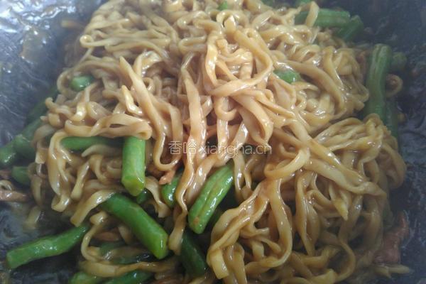 豆角肉丝焖面的做法图解12