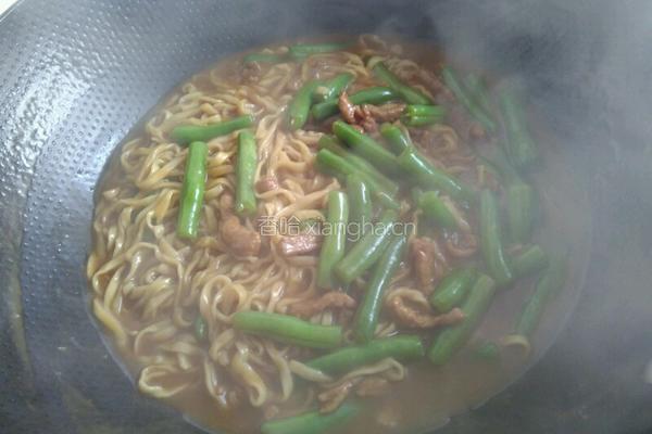 豆角肉丝焖面的做法图解11