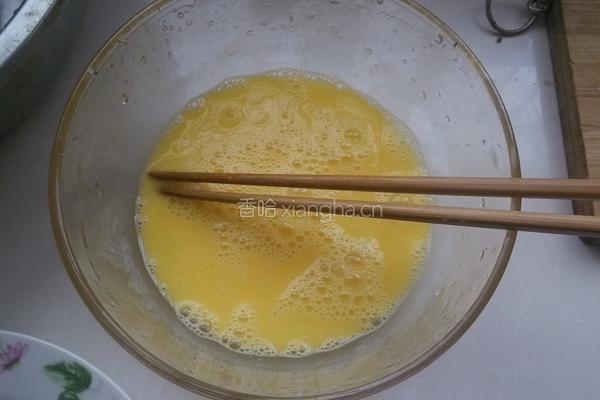 香椿芽炒鸡蛋的做法图解2