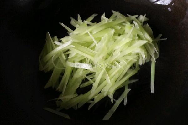 清炒莴笋的做法图解4