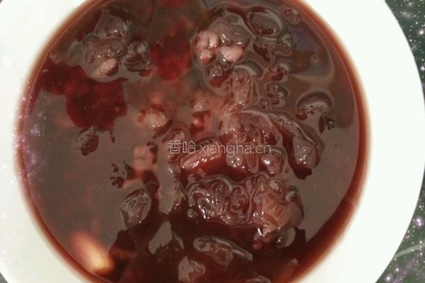 黑米银耳水果粥的做法图解4