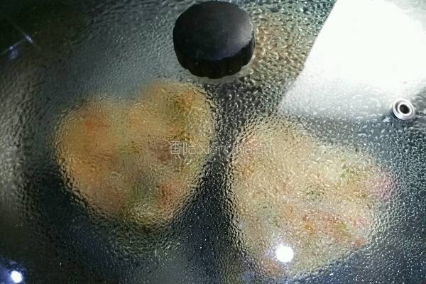 米饭鸡蛋饼的做法图解4