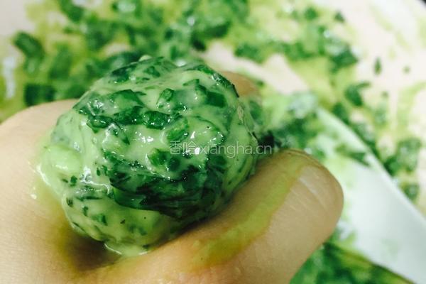 茼蒿韭菜丸子的做法图解7