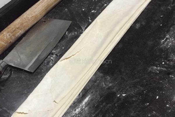 咸菜腊肥肠手擀面的做法图解4