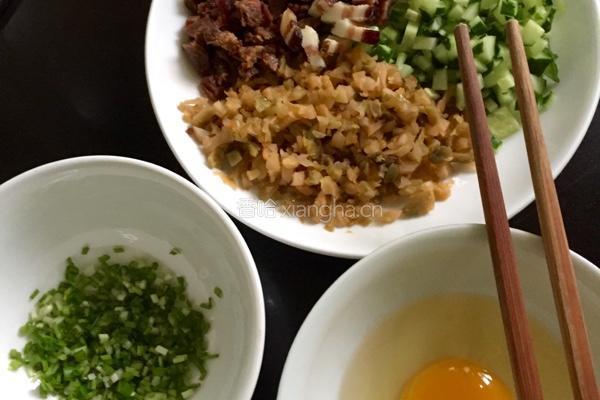 腊味蛋炒饭的做法图解1