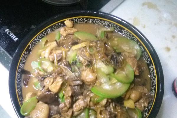 小公鸡粉条葫芦炖榛蘑的做法图解6