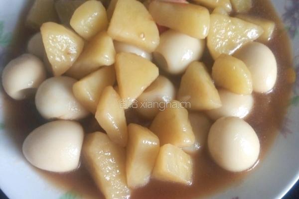 鹌鹑蛋闷土豆的做法图解5