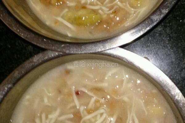 银露八宝豆花粥蕉面布丁的做法图解1