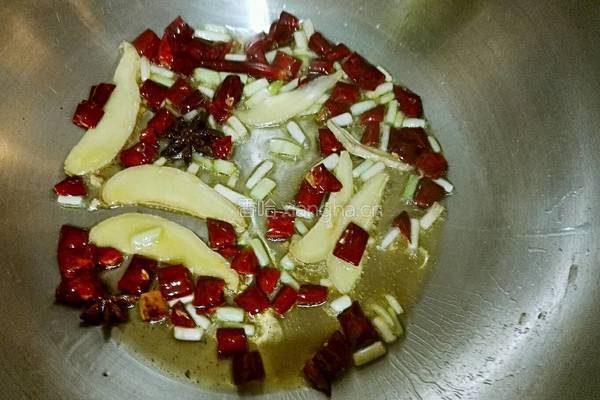 辣炒鸡腿肉的做法图解4