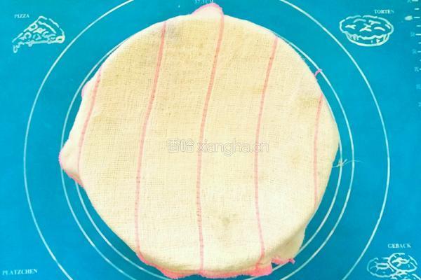 乳酪牛角面包的做法图解5