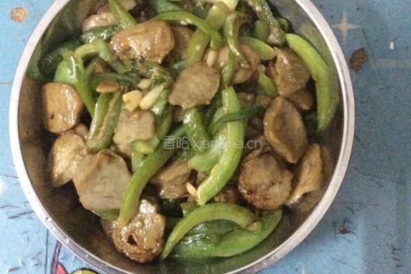 客家肉丸炒青椒的做法图解8