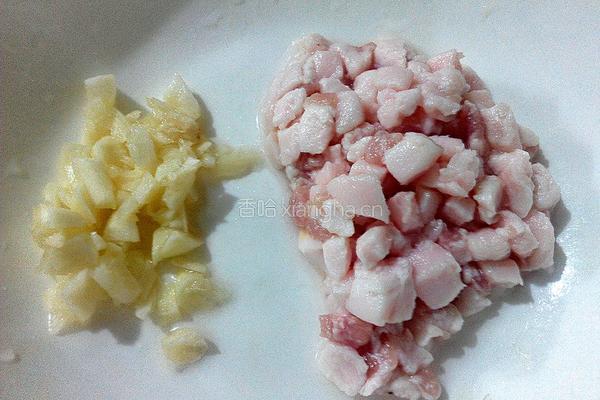 肉粒炒菜心的做法图解3