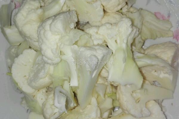 清炒菜花的做法图解1