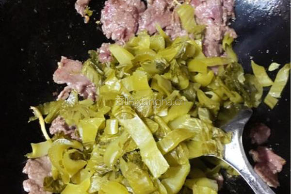 牛肉炒咸菜的做法图解6