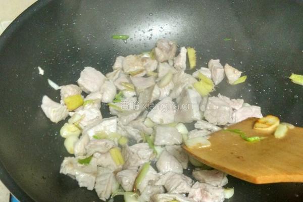 茄子炒肉片的做法图解4