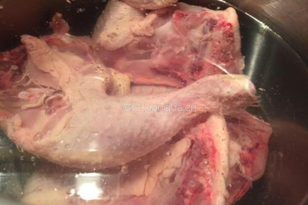 卤鸡腿的做法图解1