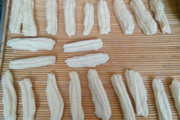 健康油条的做法图解10