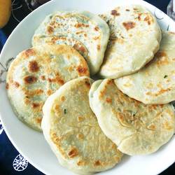 韭菜鸡蛋馅饼的做法[图]