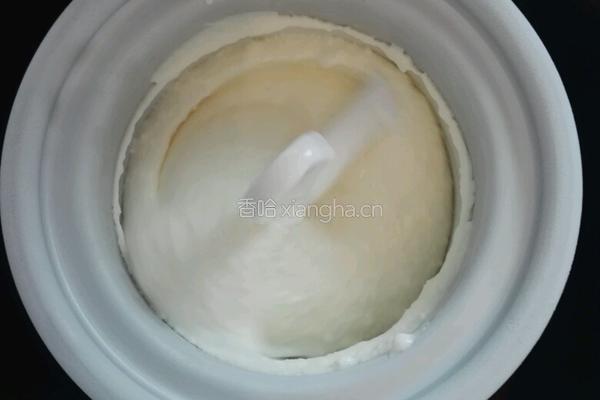 面包机自制牛奶冰淇淋的做法图解3