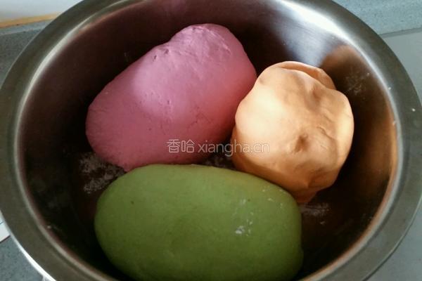 彩色香蕉馅饼的做法图解2