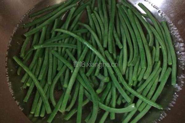 豆豉麻酱豇豆角的做法图解3