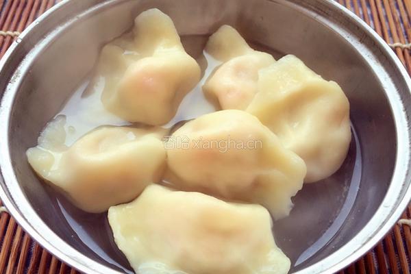 三鲜馅儿饺子的做法图解7