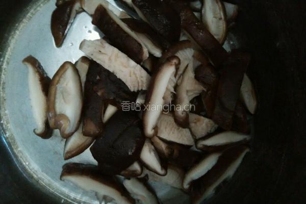 香菇烧油菜的做法图解4