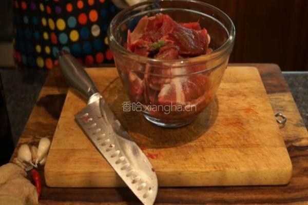 菠萝烧牛肉的做法图解3