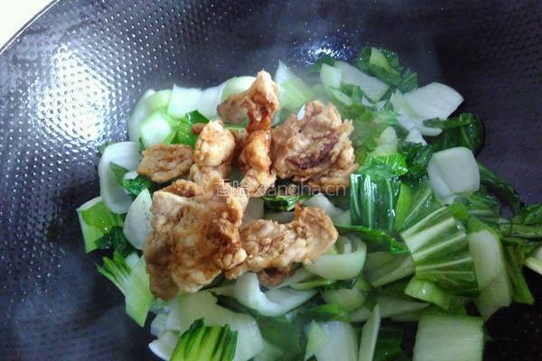 油渣炒青菜的做法图解4