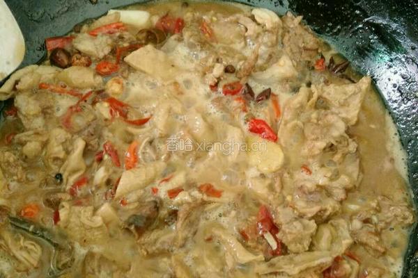 猪头肉肠子炖腊豆腐的做法图解8